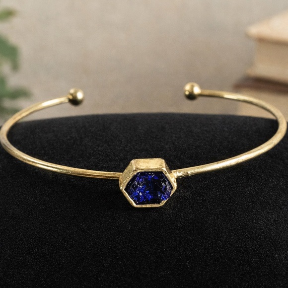 Jewelry - Brass Tone Bangle Bracelet W/Blue Drusy Quartz Stone Adjustable